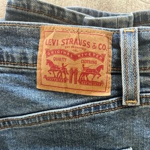 Levi's Women's Ribcage Straight Ankle Jeans👖